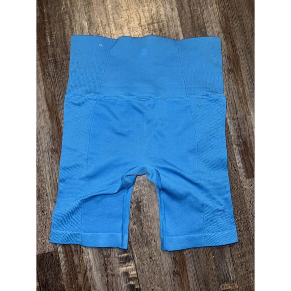 All in Motion Blue Ribbed 6” Biker Shorts Women’s Small Athleisure - Picture 2 of 3